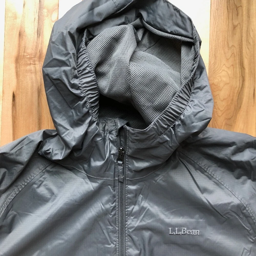 LL Bean Men's‎ Rain Jacket NWOT